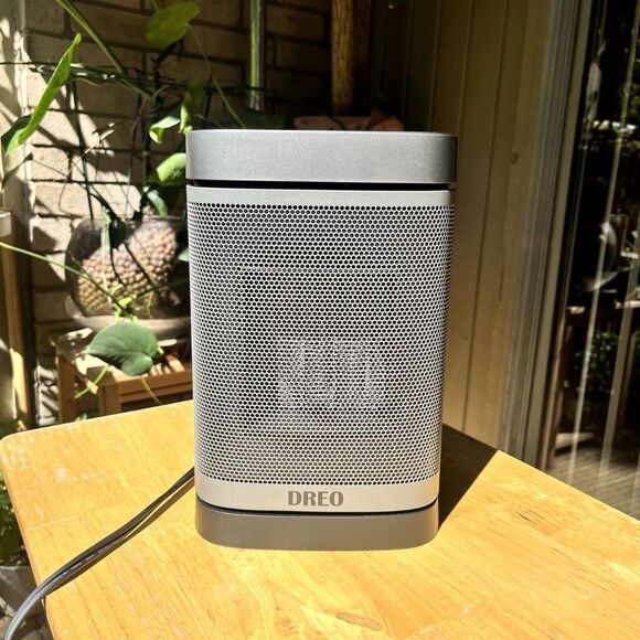 Dreo Oscillating Space Heater 1500W - Picture 3 of 6